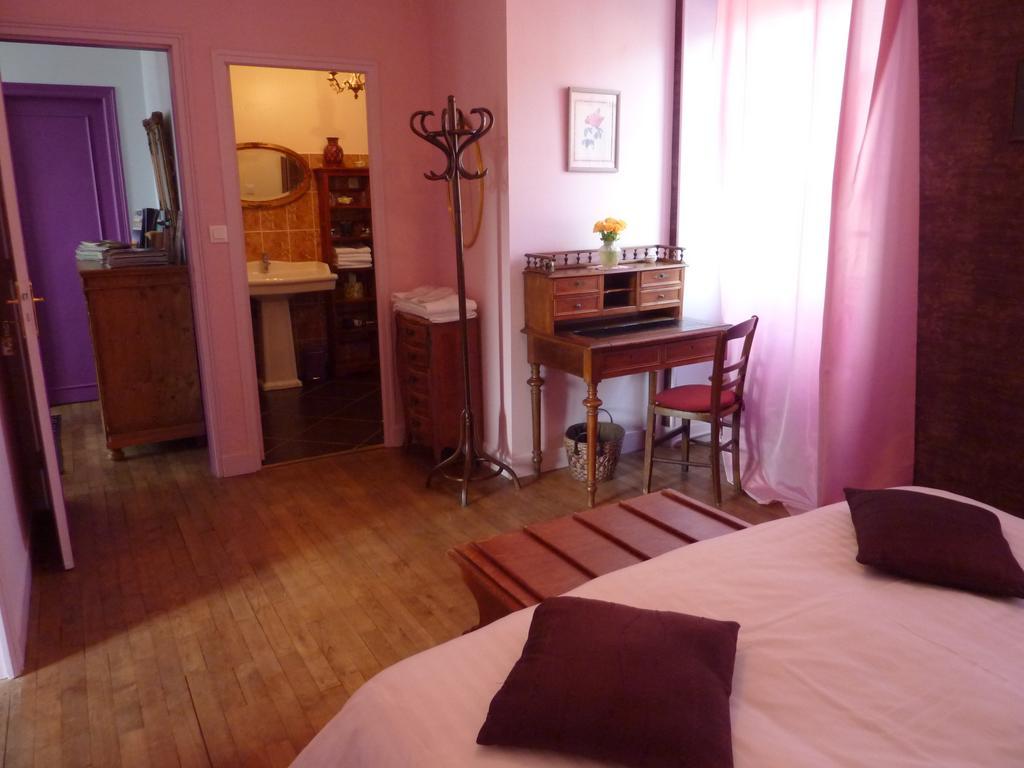 Maison D'Hotes Les Belles De Mai Pontorson Zimmer foto
